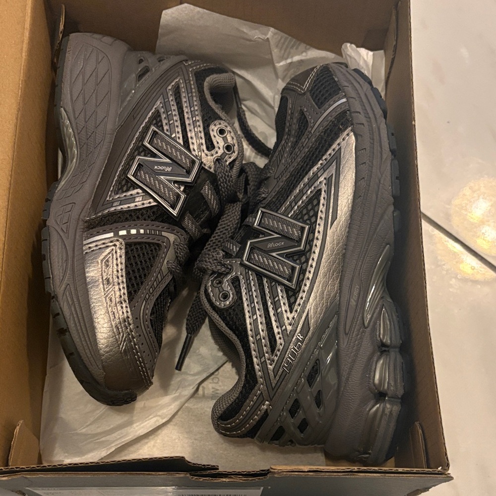 New Balance 1906 Kids' Metallic Black Sneakers